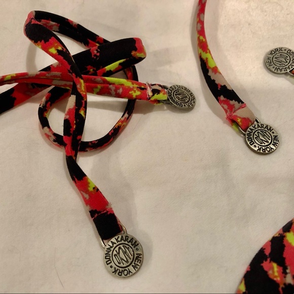 DKNY bikini in snakeskin print with vibrant colors - Picture 6 of 10